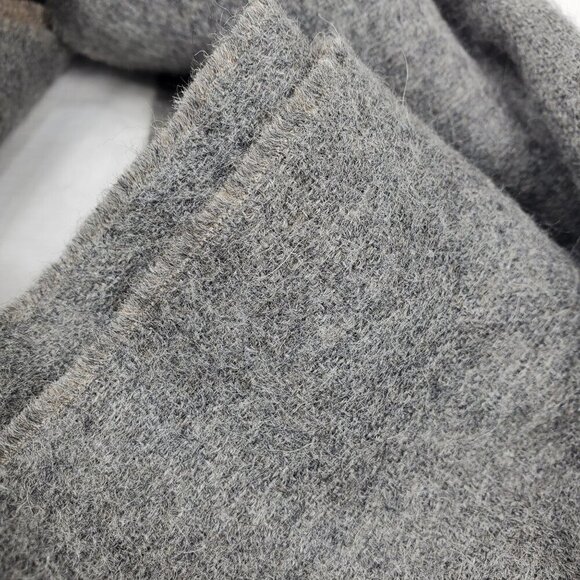 Sol Unisex Gray Rectangle Scarf Baby Alpaca Winter Fringeless Neck Warmer - Picture 5 of 10